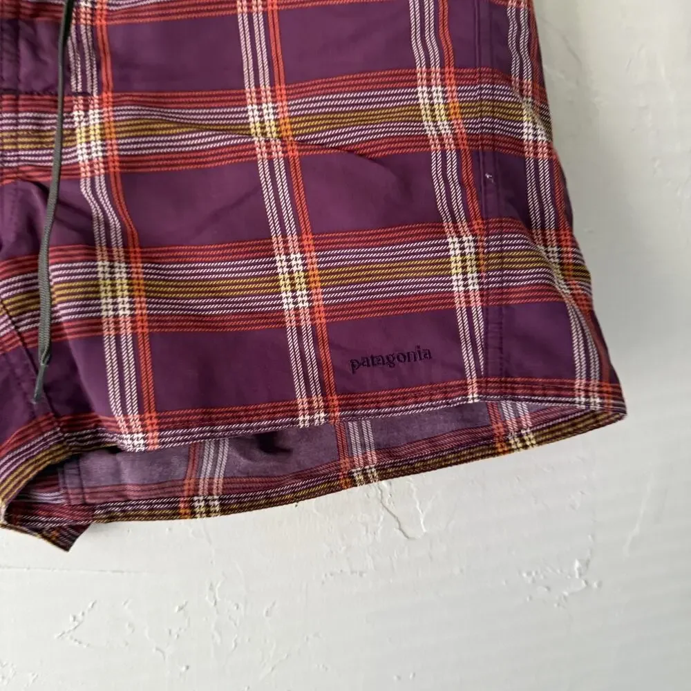 Patagonia Board Shorts Womens 4 Purple Plaid Swim Trunks Nylon Quick Dry Surf - Picture 2 of 7